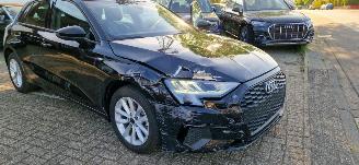 Audi A3 Sportback 1.0L TSFI S Tronik*Panoramaschuifdak*Leren bekleding*DAB*LED*Navigatie*Virtual Cockpit* picture 2