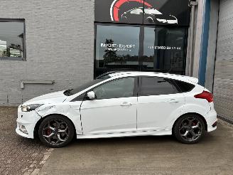 krockskadad bil auto Ford Focus FORD FOCUS ST 2015 2015/9