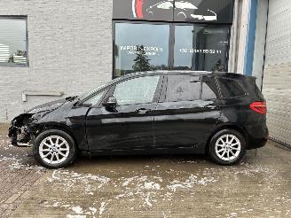 skadebil auto BMW 2-serie BMW 216d 2015 2015/9