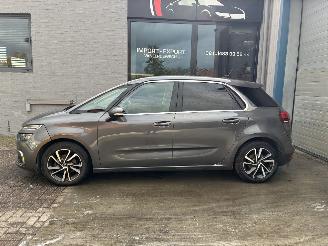 Unfallwagen Citroën SpaceTourer CITROEN C4 1.5D 2020 2020/8