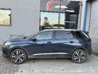 Vaurioauto  passenger cars Peugeot 5008 PEUGEOT 5008 1.6D 2017 2017/12