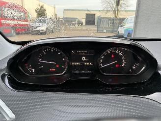 Peugeot 2008 PEUGEOT 2008 1.6D 2016 picture 18