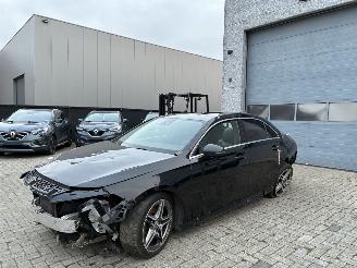 Schadeauto Mercedes A-klasse MERCEDES A180d AMG 2019 2019/9