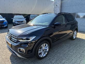 Damaged car Volkswagen T-Cross VW T-CROSS 1.0I DSG 2022 2022/10