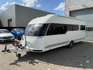 krockskadad bil caravan Hobby Premium HOBBY 560 UL PREMIUM 2013 2013/4
