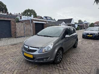 krockskadad bil auto Opel Corsa 1.2-16V \'111\' Edition 2010/1
