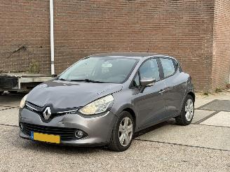 Avarii autoturisme Renault Clio 1.5 Dci eco 2013/1