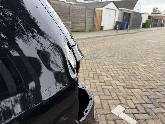 Volkswagen Golf 2.0 GTI 211 PK picture 11