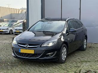 Voiture accidenté Opel Astra SPORTS TOURER EURO 6 2016/1