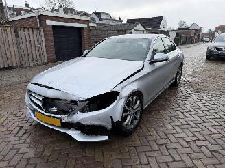 damaged passenger cars Mercedes C-klasse C200 AUTOMAAT 2014/1