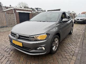 Damaged car Volkswagen Polo 1.0 TSI AUTOMAAT 2020/1
