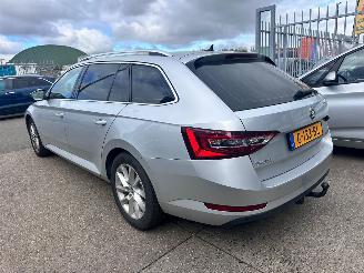 Skoda Superb 2.0 TDI / DSG / picture 6