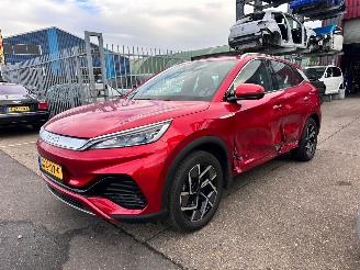krockskadad bil auto BYD Atto 3 COMFORT 60 KWH / PANO 2024/11