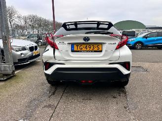 Toyota C-HR 1.8 HYBRIDE BI-TONE picture 5