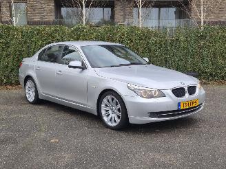 BMW 5-serie 520i AUTOMAAT / LEER / NIEUWSTAAT picture 3