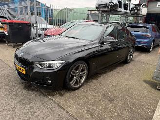 krockskadad bil auto BMW 3-serie BMW 330e High Executive Automaat 2016/12