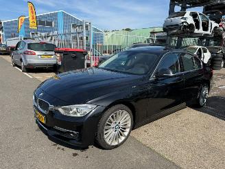 Avarii autoturisme BMW 3-serie 320d HIGH EXECUTIVE / DAK / LEER / 2012/6