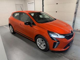 Unfallwagen Renault Clio  2024/12