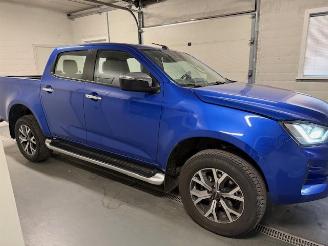 Damaged car Isuzu D-Max // NUR 12000 KM // 2024/7