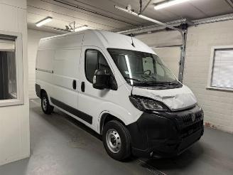 Vaurioauto  passenger cars Peugeot Boxer  2025/5