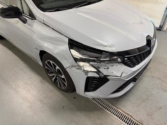 Renault Clio  picture 2