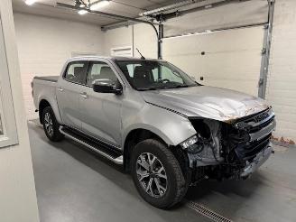 Damaged car Isuzu D-Max  2024/10