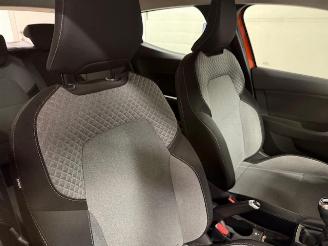 Renault Clio  picture 11