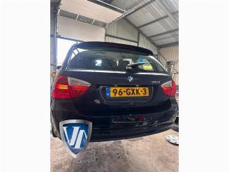 Coche siniestrado BMW 3-serie 3 serie Touring (E91), Combi, 2004 / 2012 318i 16V 2008/9