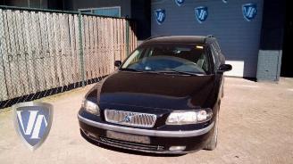 demontáž osobní automobily Volvo V-70 V70 (SW), Combi, 1999 / 2008 2.4 D5 20V 2003