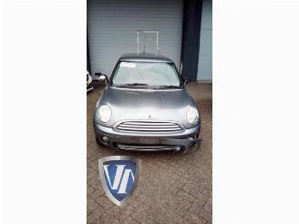 Vrakbiler auto Mini Cooper Mini (R56), Hatchback, 2006 / 2013 1.4 16V One 2009/9