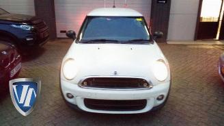 Vrakbiler auto Mini Cooper Mini (R56), Hatchback, 2006 / 2013 1.6 16V One 2012/9