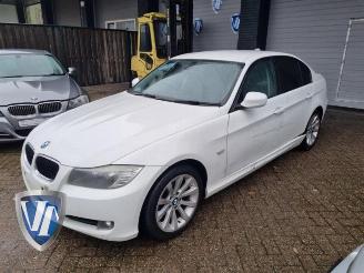 Salvage car BMW 3-serie 3 serie (E90), Sedan, 2005 / 2011 320d 16V 2011/3