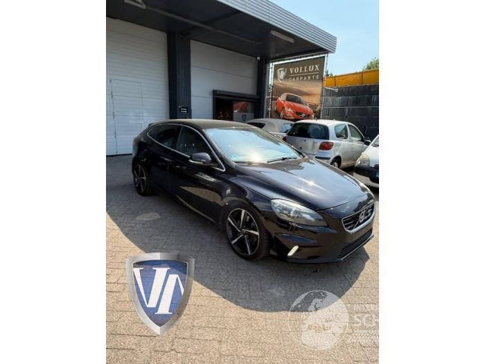 Volvo V-40 V40 (MV), Hatchback 5-drs, 2012 / 2019 2.0 D4 16V
