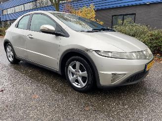 damaged passenger cars Honda Civic 1.4 5drs 2007/10
