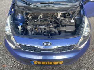 Kia Rio 5drs airco picture 7