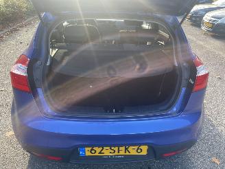 Kia Rio 5drs airco picture 9