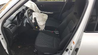 Suzuki Swift  picture 10