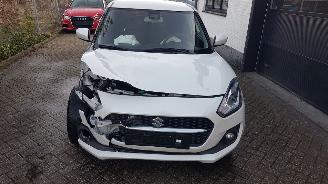 Suzuki Swift  picture 3