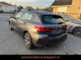 Voiture accidenté BMW 1-serie  2020/8