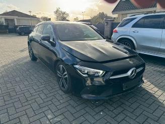 Mercedes Cla-klasse 180 Shooting Brake Urban picture 1