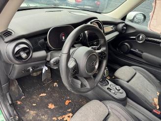 Mini Cooper S E Mini 3-trg. E 135KW picture 8