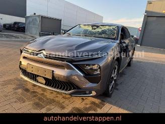 Schadeauto Citroën C5 X C5X Feel Pack Hybrid 132 kW 2024/1