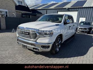 skadebil auto Dodge Ram 1500 Longhorn 5.7L HEMI V8 Pano Airsuspen 2019/3