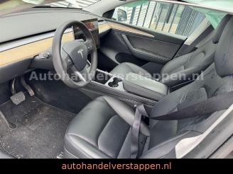 Tesla Model Y Long Range Dual AWD Pano Leder picture 20