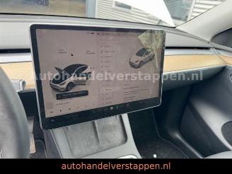 Tesla Model Y Long Range Dual AWD Pano Leder picture 22