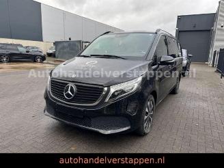Unfallwagen Mercedes EQV 300 LANG Avantgarde Line 2022/8