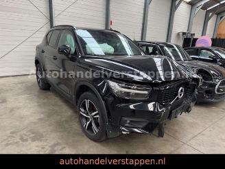 Unfallwagen Volvo XC40 T3 R Design Sport 120KW Leder Navi 2021/4