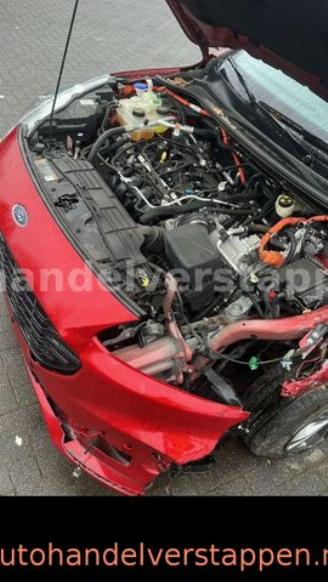 Ford Kuga Plug-In Hybrid ST-Line X picture 19