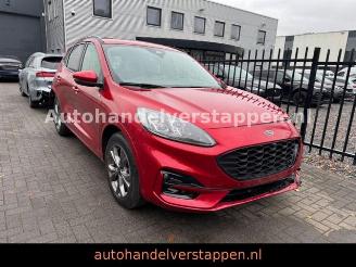 krockskadad bil auto Ford Kuga Plug-In Hybrid ST-Line X 2023/7