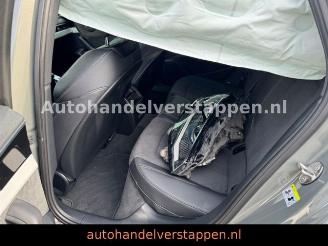 Audi A4 Avant 35 TFSI S line Plus Black Edition Pano picture 24